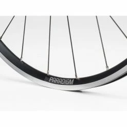 Bontrager Paradigm TLR Baghjul 11s - 28" - 700c -Cykelpleje Salgsbutik bontrager paradigm tlr baghjul 11s 559006a 2 500x500 1