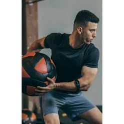 Wahoo Fitness Wahoo Tickr Fit -Cykelpleje Salgsbutik wahoo tickr fit wfbthr03 3 500x500 1